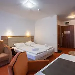 Rentplanet - Okrzei 公寓 斯克拉斯卡波伦巴