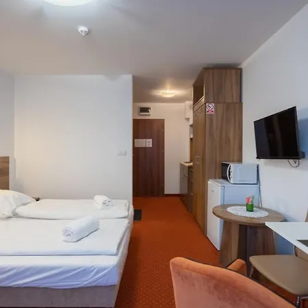 Rentplanet - Okrzei Apartment