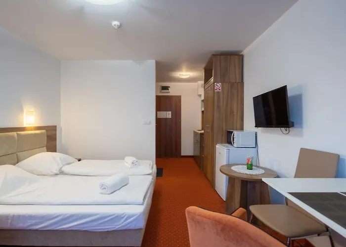 Rentplanet - Okrzei Apartment